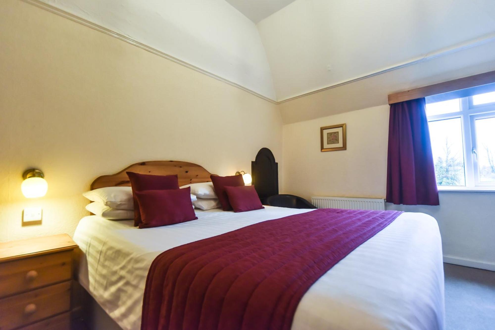 The Bentley Brook Inn Ашбърн Екстериор снимка